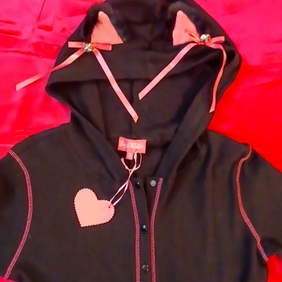 DOLLSKILL SUGAR THRILLZ 1X BLACK LONG-SLEEVED CAT ROMPER EARS ON HOOD BOWS/BELL - Picture 4 of 17